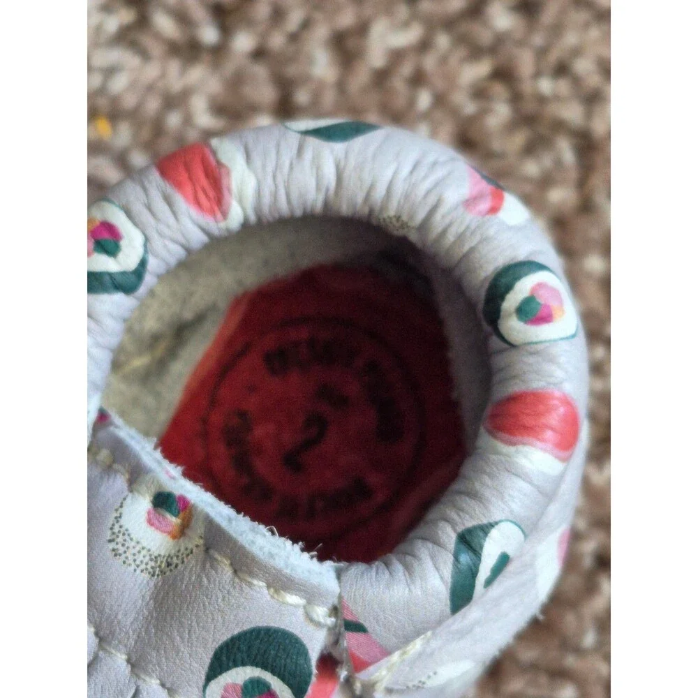 Freshly Picked baby leather moccasins sushi size 2 infant